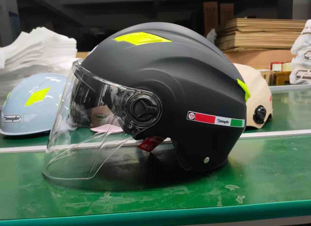 Moto Kaciga sa Vizirom - Otvoreni Model