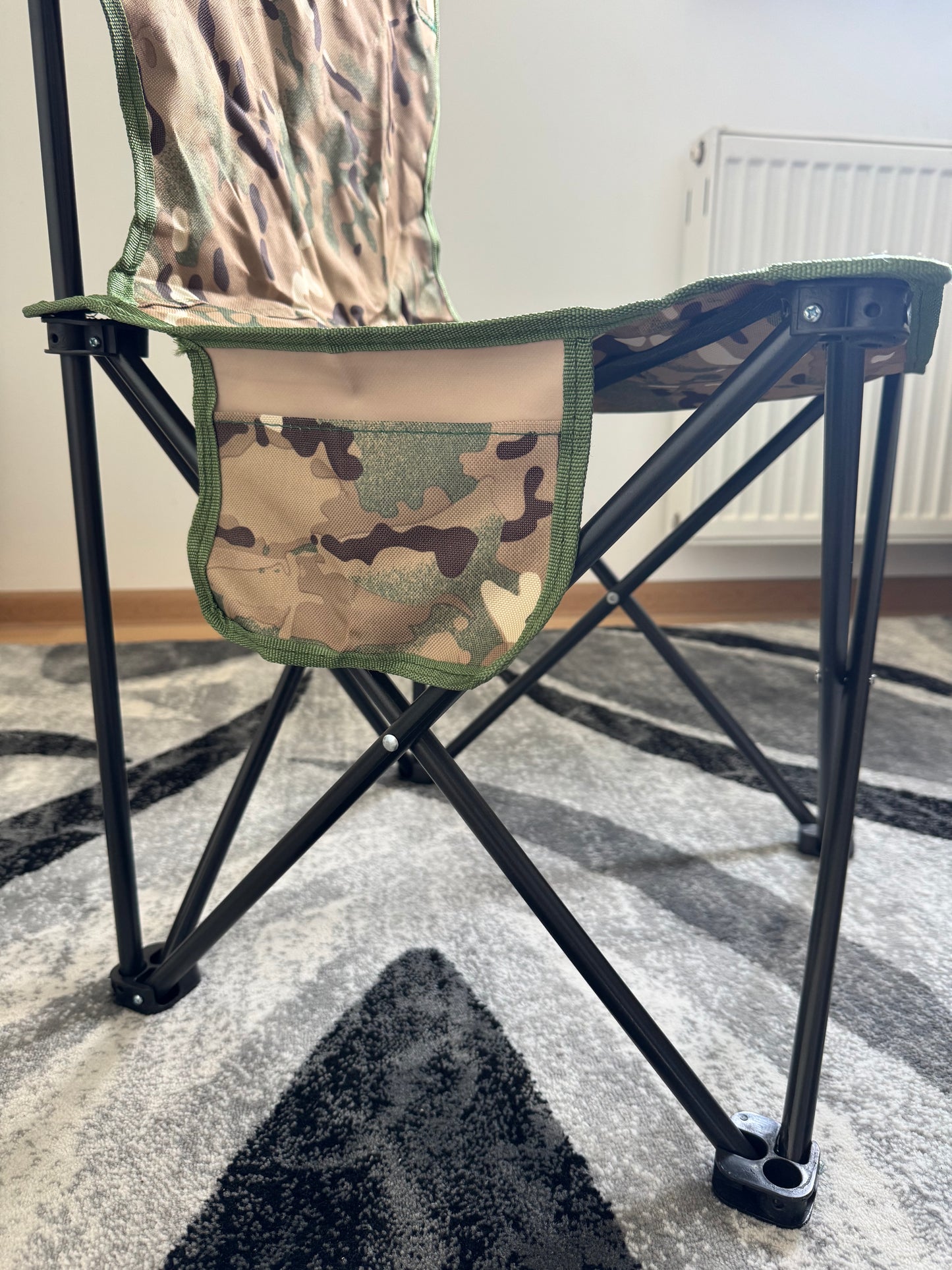 Sklopiva Stolica za Kampovanje i Pecanje